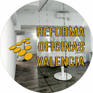 Vista final de zona de recepción reformada en oficina del centro de Valencia